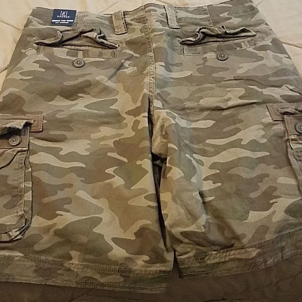 New cargo shorts